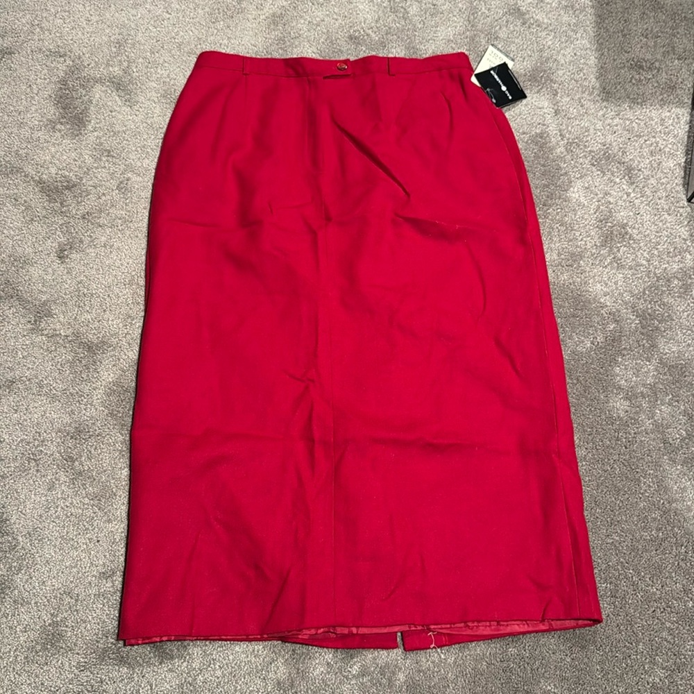 Sag Harbor Red Pure New Wool Skirt Classic Straight Career NWT SIZE 18